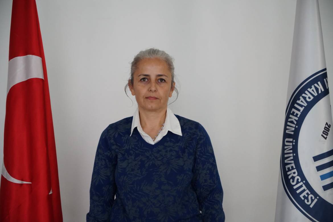 Nazan KARAKAŞ ÖZÜR fotoğrafı